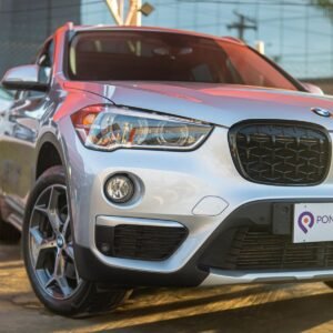 BMW X1 Sdrive com teto solar